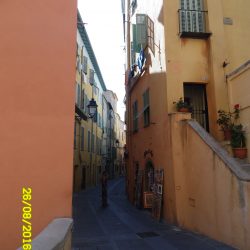 los callejones en el pueblo